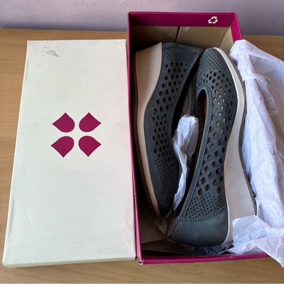 Brand New in Box Women’s Naturalizer Shoes - Picture 2 of 10